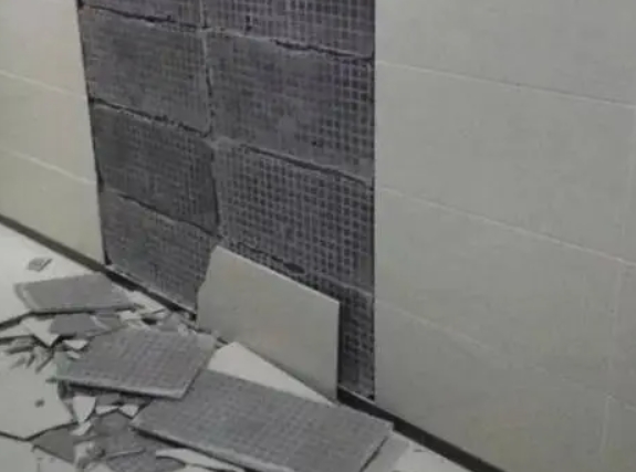 云霄瓷砖空鼓维修公司分享下云霄墙砖松动维修的知识